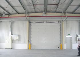 安順工業(yè)提升門,測量規(guī)劃時有哪些留心事項呢？-廣州奇翔