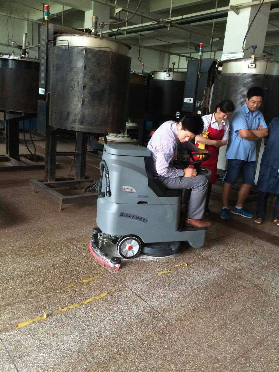 選擇高美的洗地機(jī)租賃有什么好處？