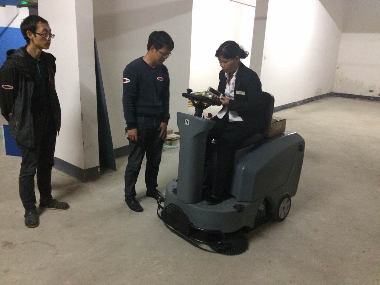 清掃車(chē)為什么應(yīng)用如此廣泛，它有什么優(yōu)勢(shì)?